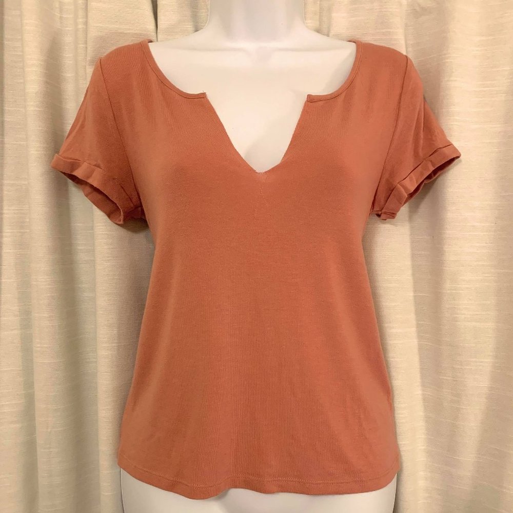 Express Rose / Pink / Blush Short Sleeve V-Neck Blouse Size XS